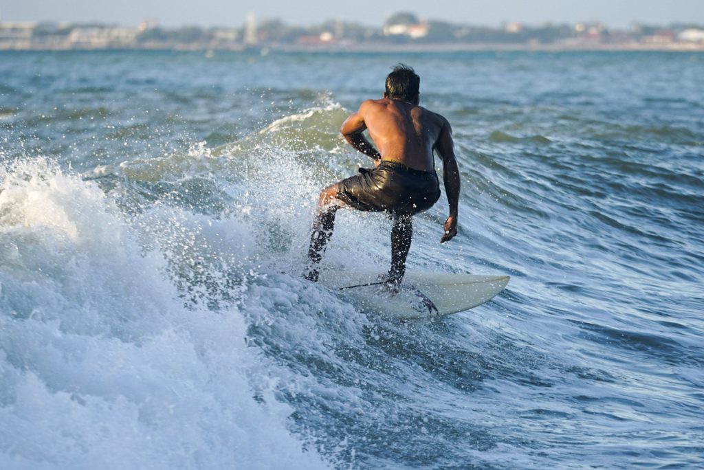 Can You Lose Weight Surfing? The Fitness Benefits of Riding Waves