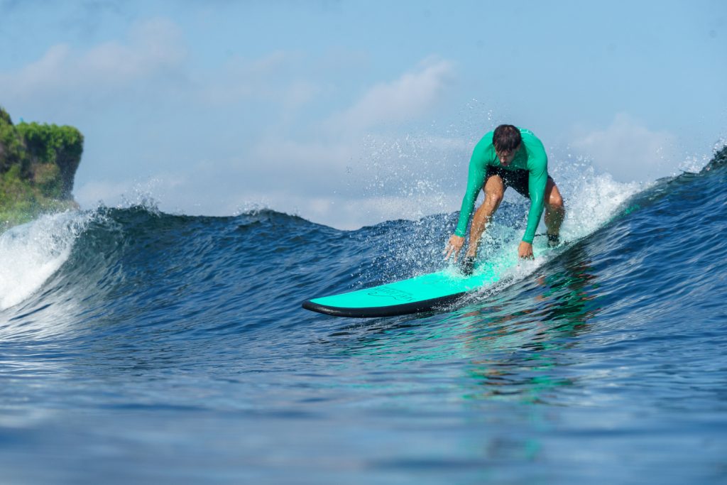 Is Surfing Bad for Your Knees? Joint-Friendly Tips for Beginners